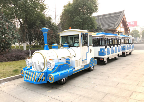 一拖二柴油小火車(chē) 一拖二柴油小火車(chē)