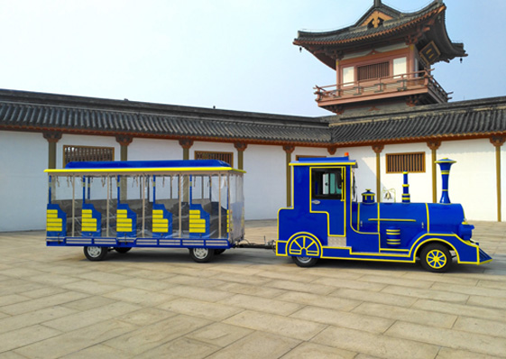 非常適應(yīng)多雨氣候的觀(guān)光火車(chē)